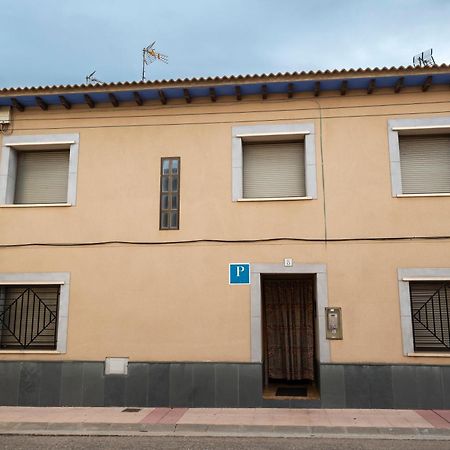 Pension Discoves Pinseque Exterior photo